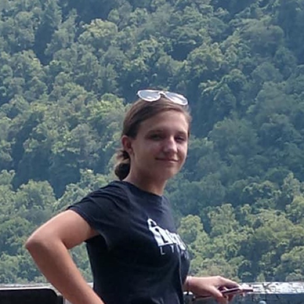 Meet your Posher, Rebekah